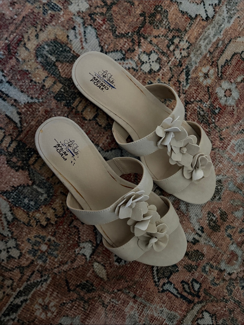 Life Stride Beige Floral Slide Mules
